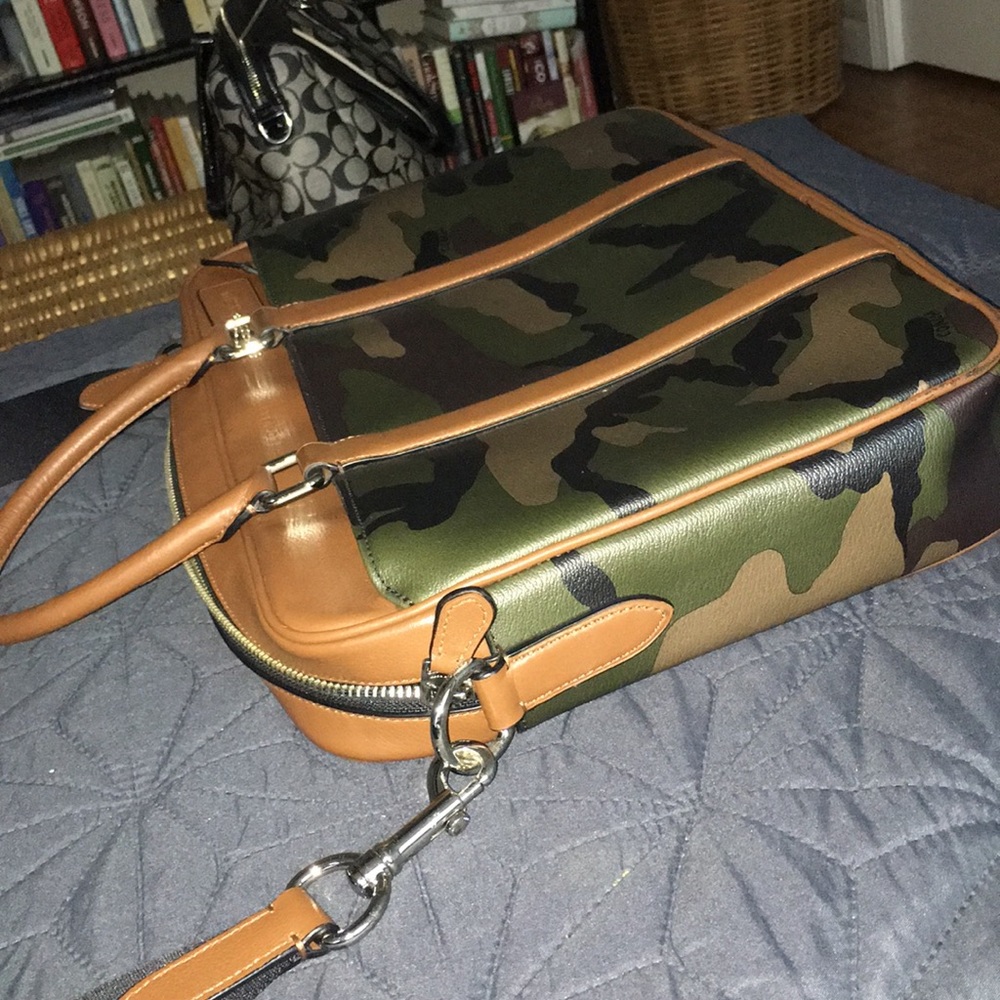 Coach/ Camo/ Bag/ Perry/F555136 - Picture 5 of 7
